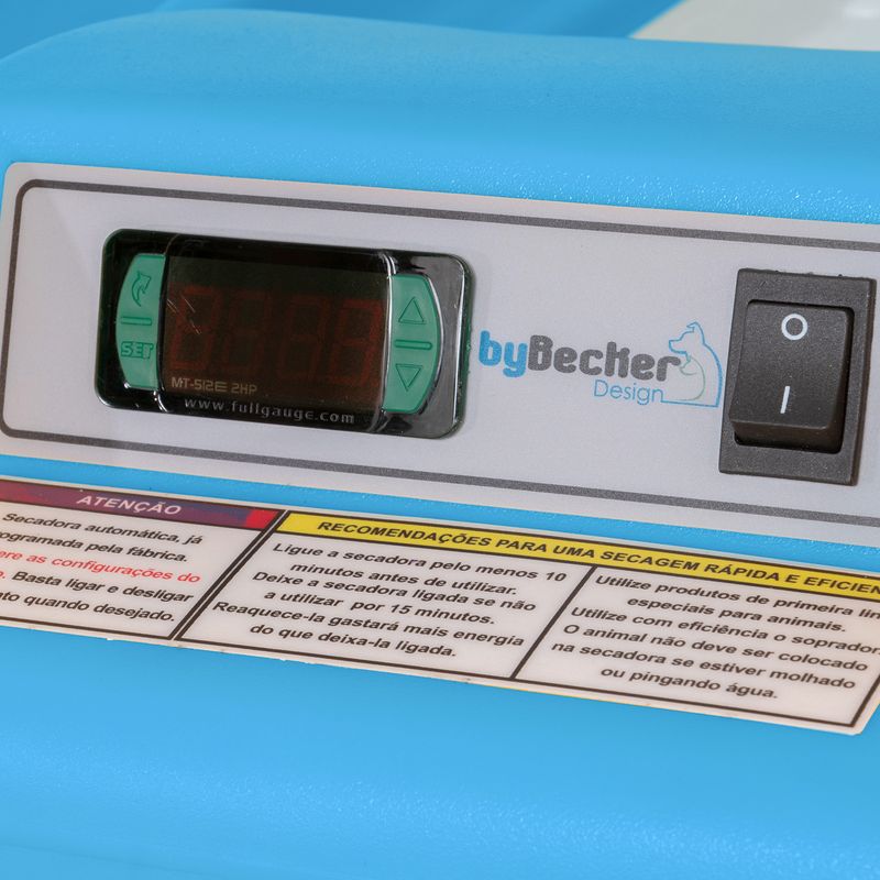 ByBecker2_Jul24-AZUL_ESC_D